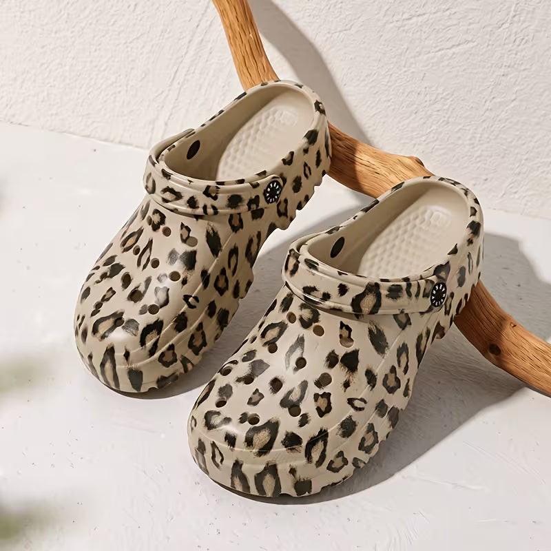Wide-toe Fashionable Leopard Print Sandals