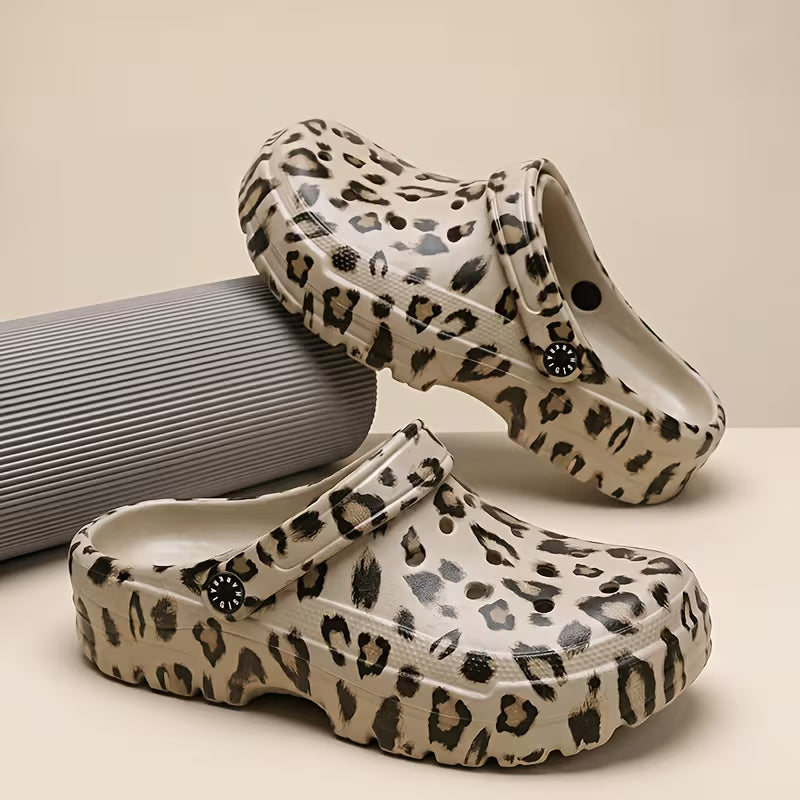 Wide-toe Fashionable Leopard Print Sandals