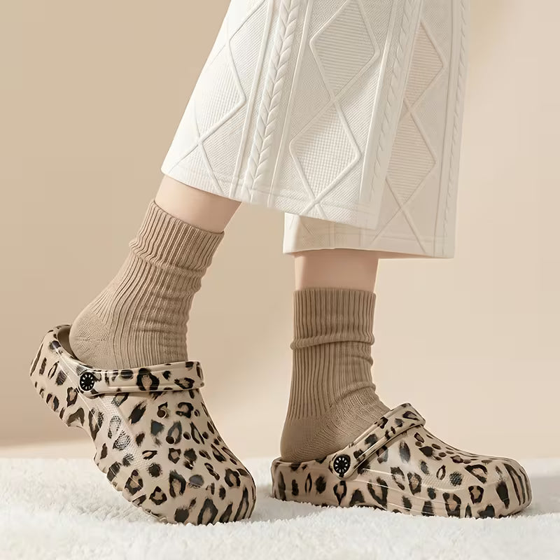 Wide-toe Fashionable Leopard Print Sandals
